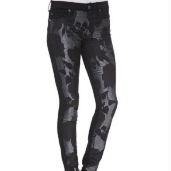 7 for all mankind Black jeans. Floral front, black back new never worn size 26 - Picture 1 of 10